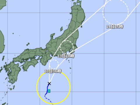 台風進路予想図